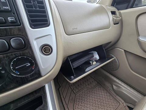 2005 Mercury Mariner