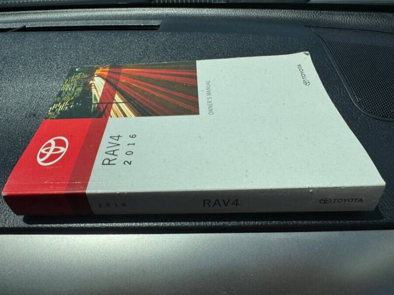 2016 Toyota RAV4 LE