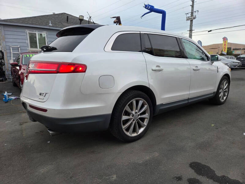 2012 Lincoln MKT EcoBoost