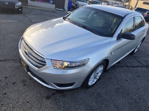 2016 Ford Taurus SE