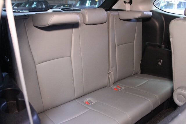 2024 Toyota Highlander Hybrid XLE