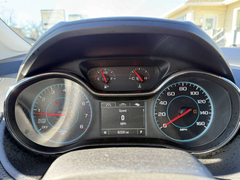 2017 Chevrolet Cruze LS Auto