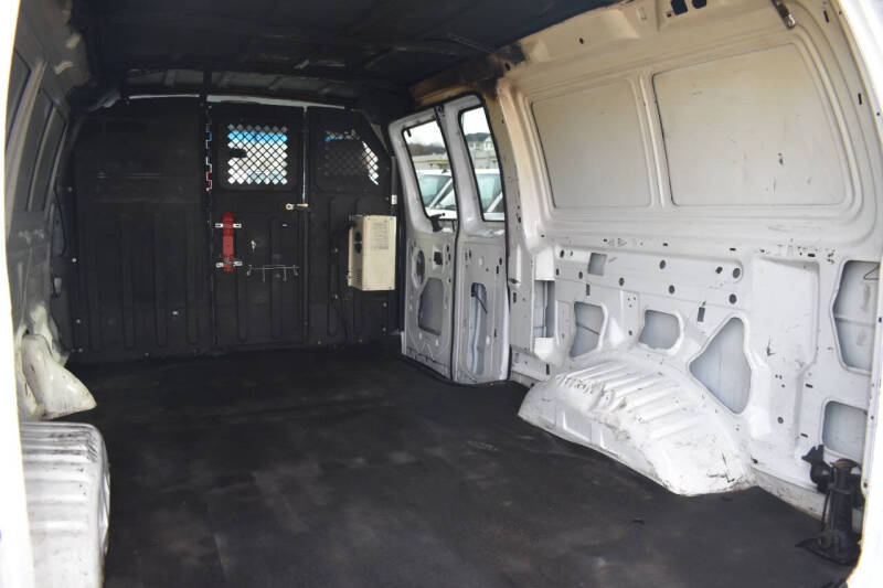 2011 Ford E-Series E-250