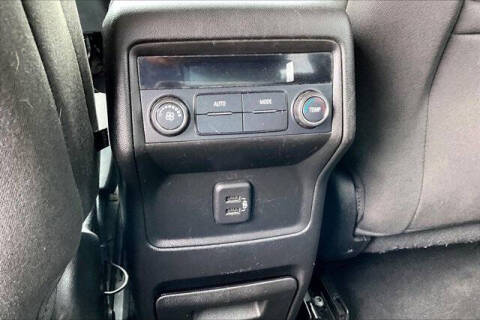 2019 GMC Acadia SLE-2