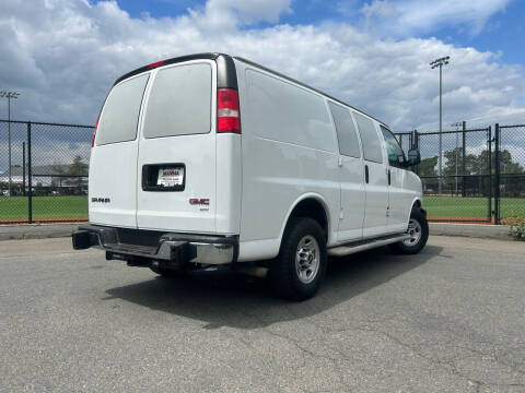 2016 GMC Savana 2500