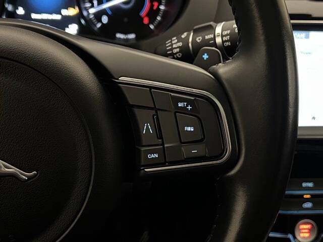 2020 Jaguar F-PACE 25t Premium