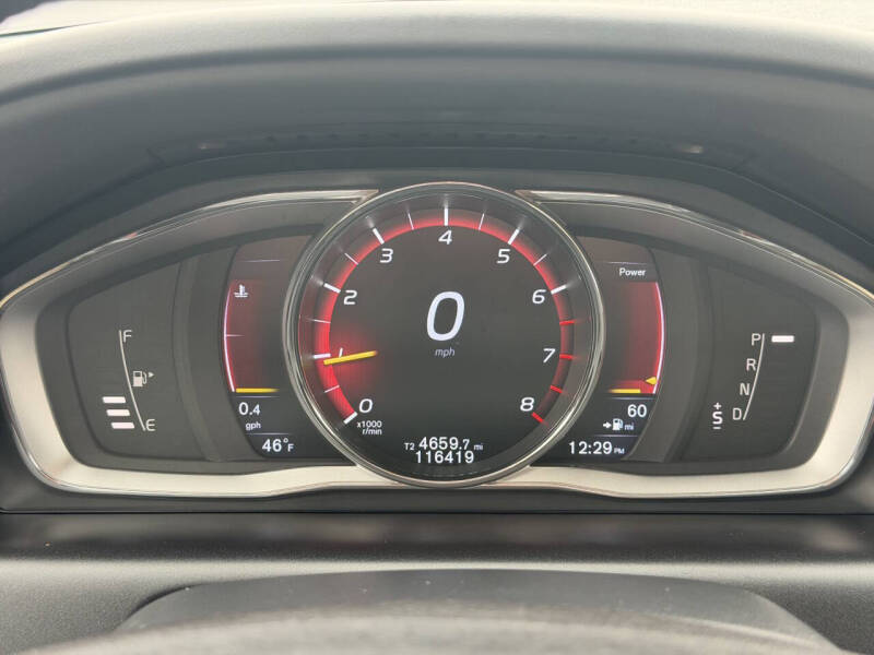 2016 Volvo XC60 T6 Drive-E