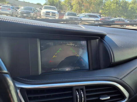 2017 Infiniti QX30 Premium