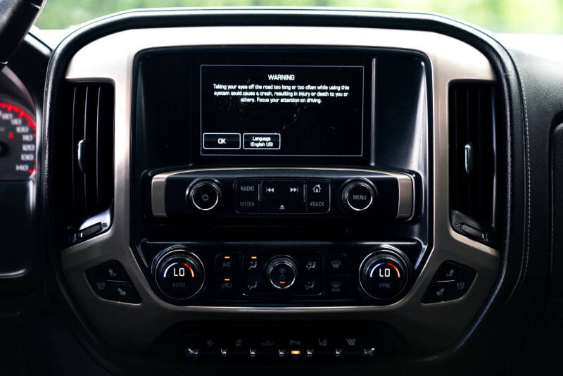 2015 GMC Sierra 3500HD Denali