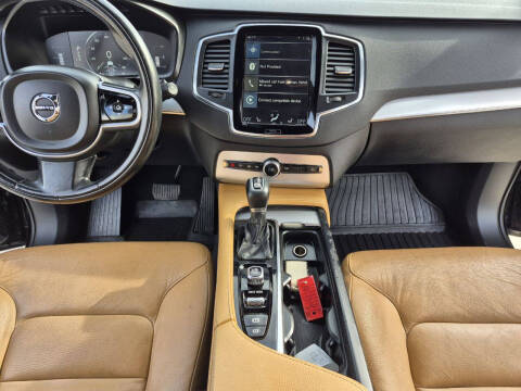 2018 Volvo XC90 T5 Momentum 7-Passenger