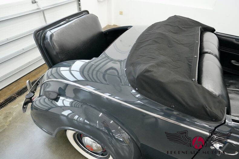 1939 Plymouth P8