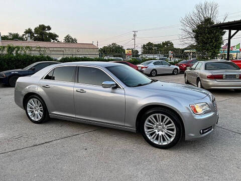 2011 Chrysler 300 C