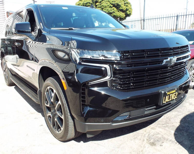 2023 Chevrolet Suburban RST