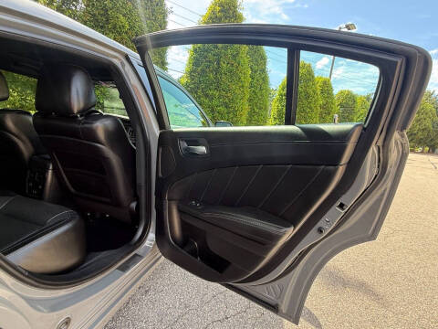 2019 Dodge Charger SXT