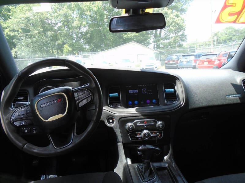 2015 Dodge Charger SE