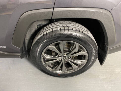 2024 Toyota RAV4 Hybrid XLE Premium