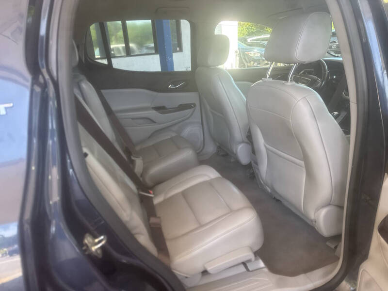 2019 GMC Acadia SLT-1