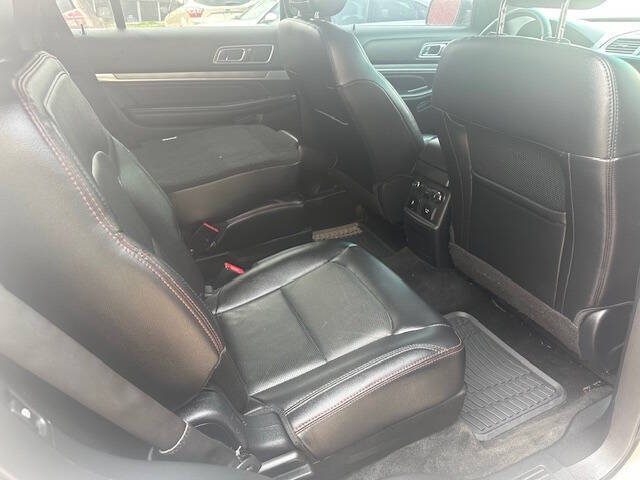 2016 Ford Explorer Sport