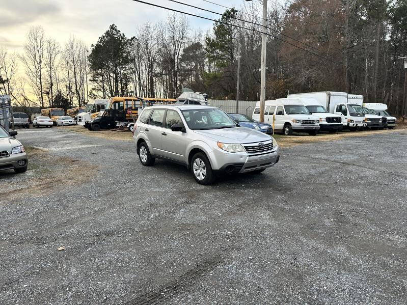 2010 Subaru Forester X photo 5