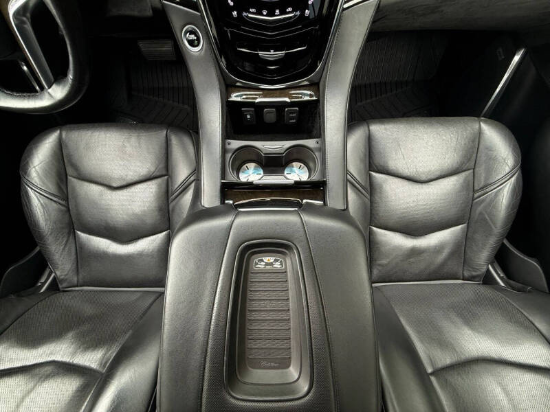 2018 Cadillac Escalade Platinum