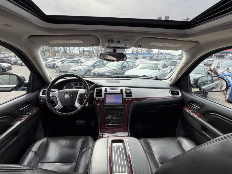 2013 Cadillac Escalade ESV Luxury