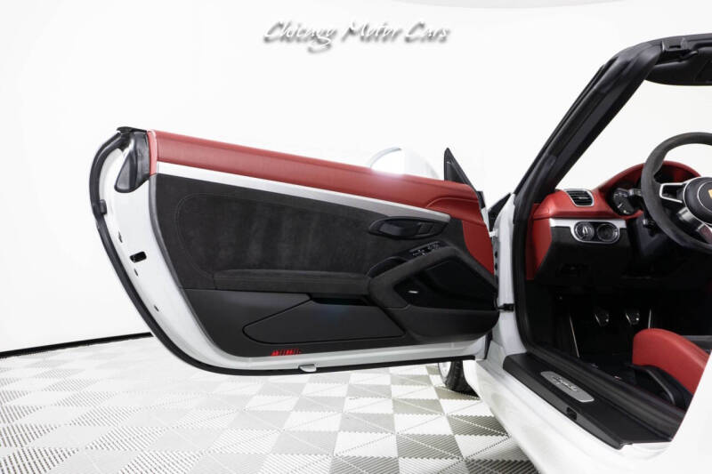 2016 Porsche Boxster Spyder