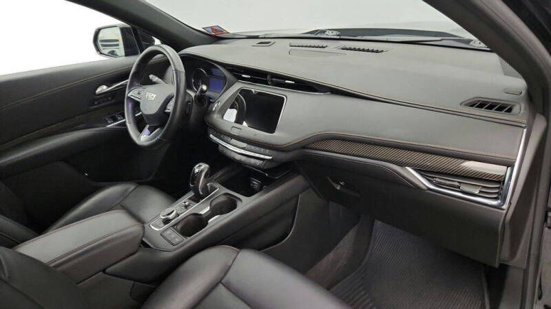 2019 Cadillac XT4 Sport