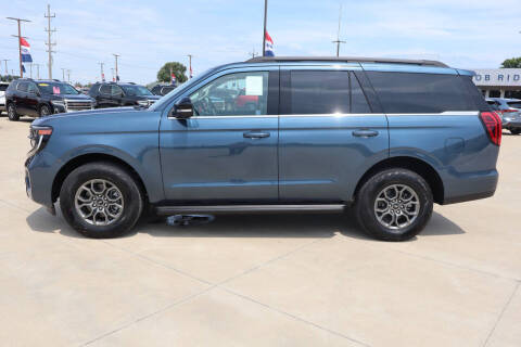 2027 Ford Expedition Active