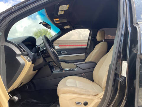 2016 Ford Explorer