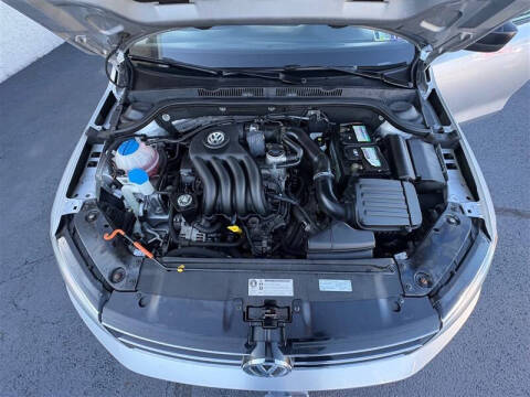 2015 Volkswagen Jetta