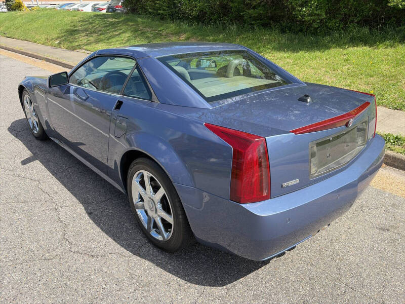 2005 Cadillac XLR
