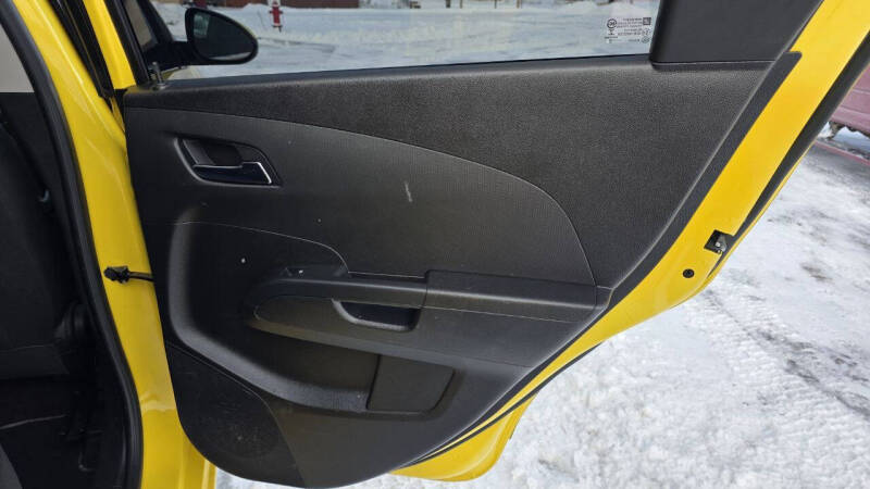 2016 Chevrolet Sonic LT Auto