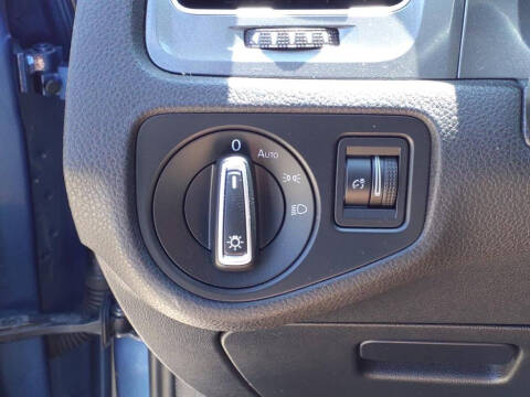 2016 Volkswagen e-Golf SE