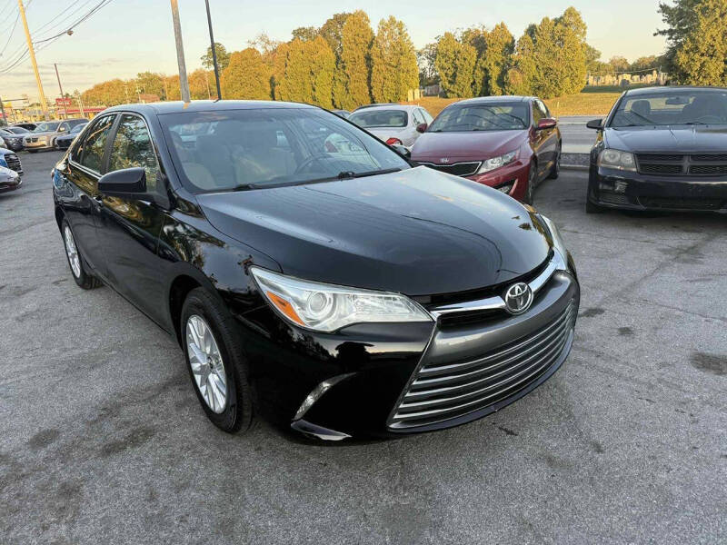 2017 Toyota Camry LE