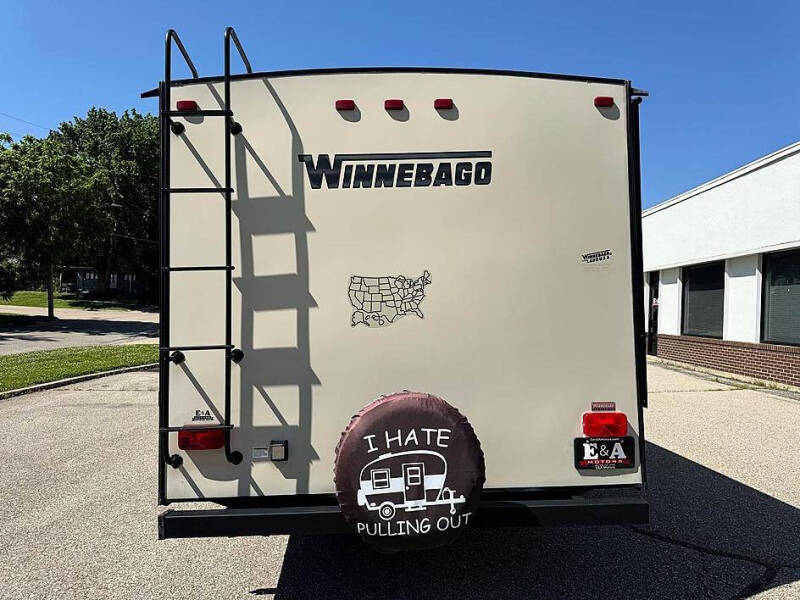2016 Winnebago Minnie