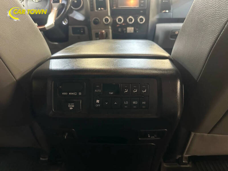 2017 Toyota Sequoia Platinum