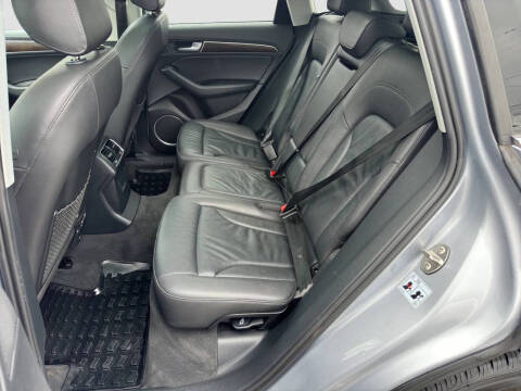 2016 Audi Q5 2.0T quattro Premium Plus