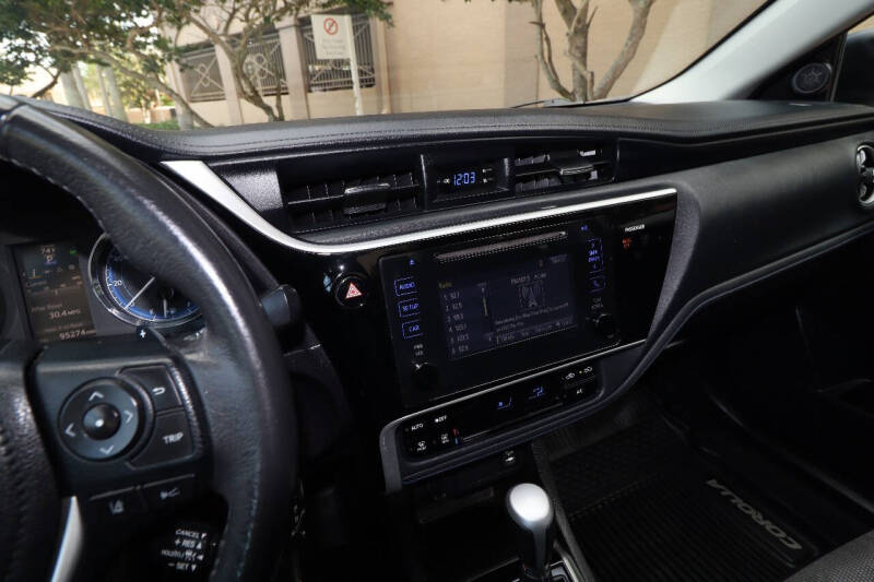 2017 Toyota Corolla SE