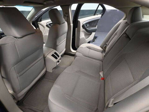 2011 Ford Taurus SEL