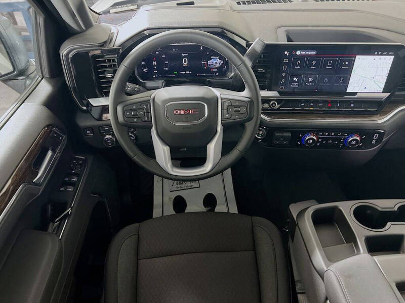 2026 GMC Sierra 1500 Elevation Standard