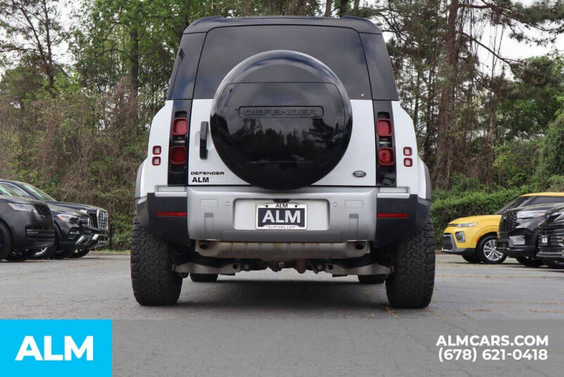 2023 Land Rover Defender