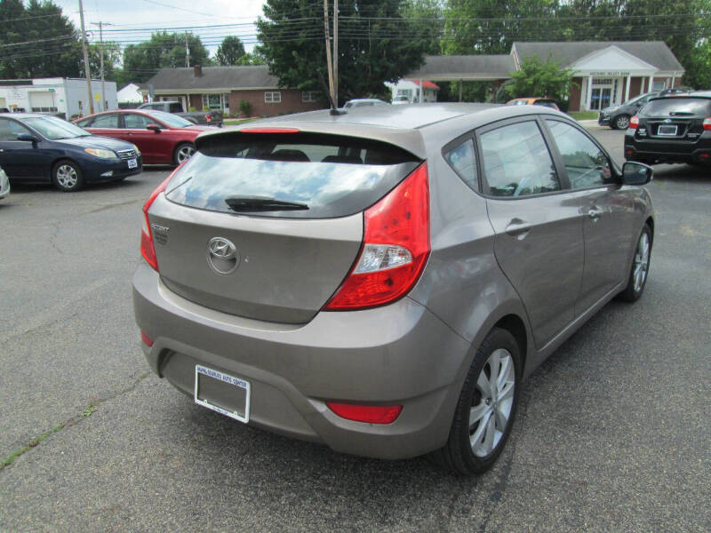 2014 Hyundai Accent SE