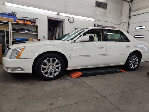 2009 Cadillac DTS for sale at COLONIAL AUTO SALES in North Lima OH