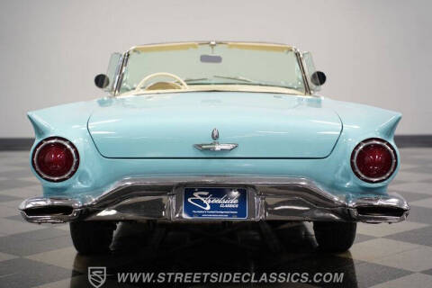 1957 Ford Thunderbird