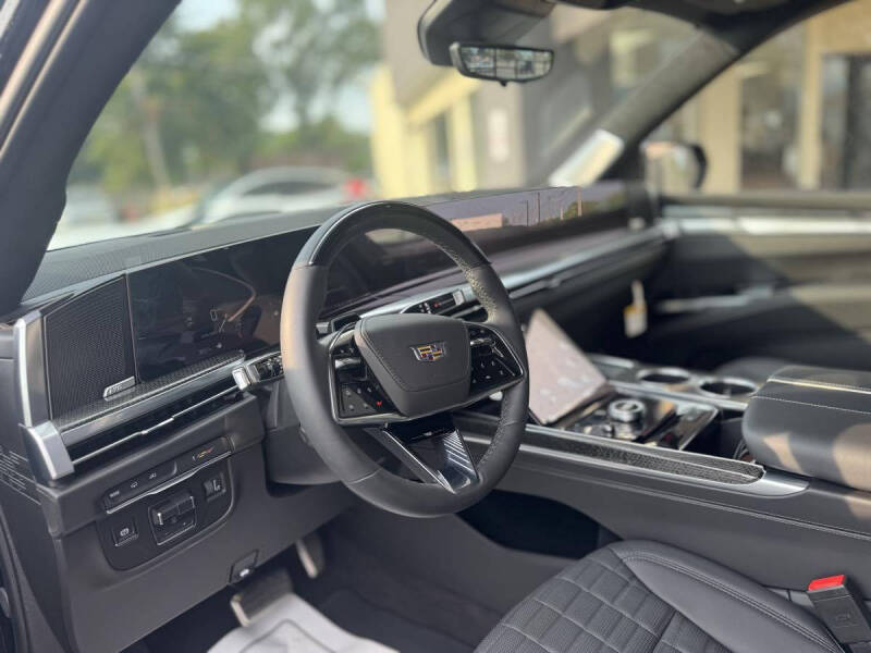 2025 Cadillac Escalade-V