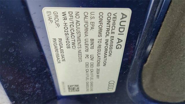 2024 Audi A4 quattro Premium Plus 40 TFSI