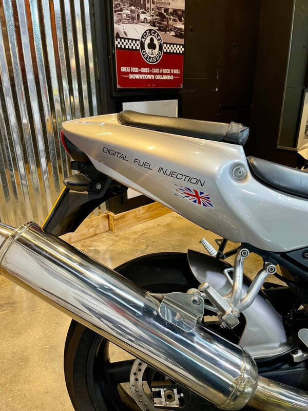 2001 Triumph Daytona 995i