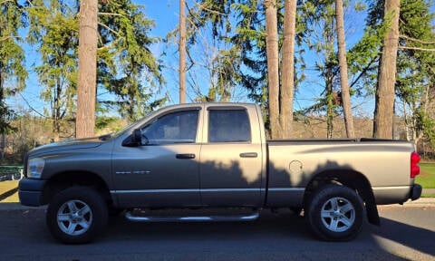 2007 Dodge Ram 1500 for sale at CLEAR CHOICE AUTOMOTIVE in Milwaukie OR