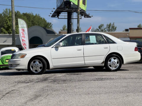 2003 Toyota Avalon for sale at In House Auto Finance Inc in Gainesville GA