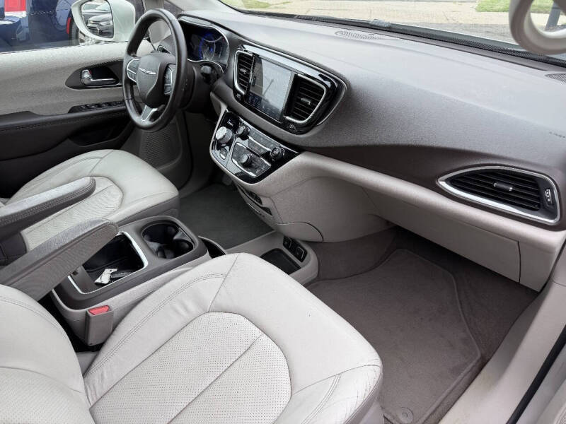 2019 Chrysler Pacifica Touring L Plus